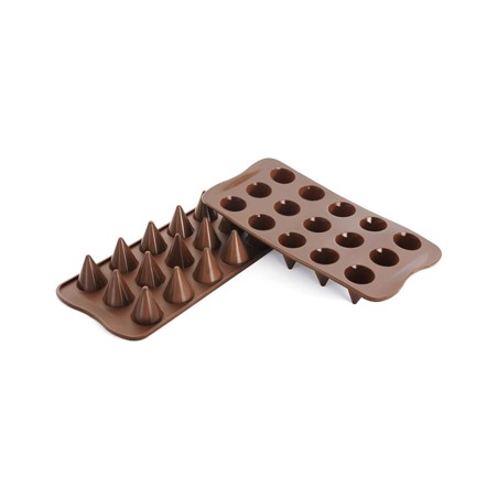 SILIKOMART: MOLDE EASY CHOC BOMBON 15 MINI CONOS 7 5ml. Ø2 6Xh2 8cm. Ref.22120770065