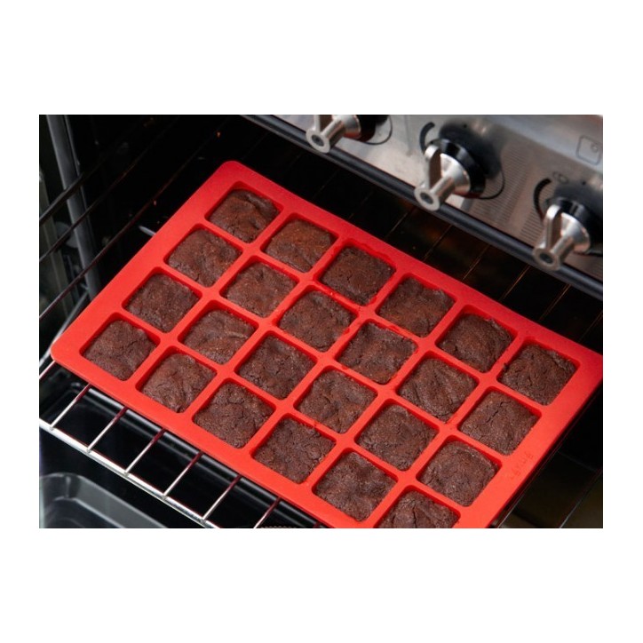 LEKUE: MINI BROWNIES 24cav. ROJO Ref.0216024R01M017