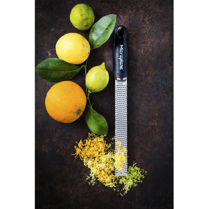 MICROPLANE: CLASSIC RALLADOR ZESTER NEGRO PROFESIONAL Ref.M46020