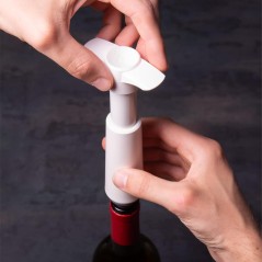 VACUVIN: BOMBA VACIO BLANCA   2 TAPONES Ref.0981260