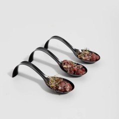 VAJILLA CATERING SERIE REUTILIZABLE: CUCHARA ARCO DE BOCADO NEGRO 12 8X4cm. PS 50 Uds. Ref.5682R